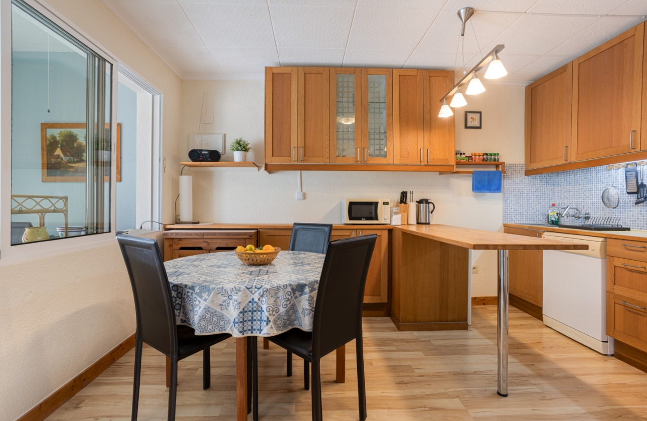 Rynek wtórny - Szeregowiec - Torrevieja - La Siesta - El Salado -  Torreta