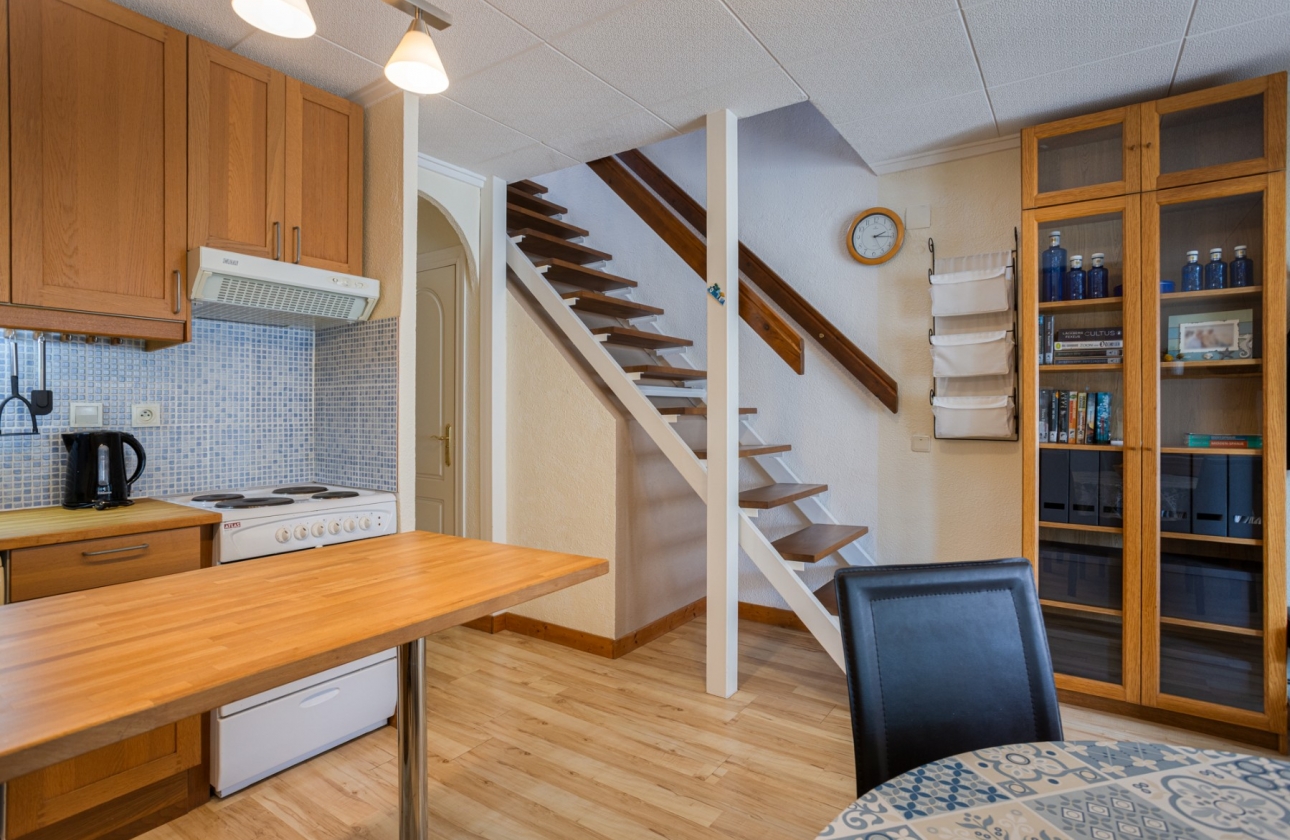 Rynek wtórny - Szeregowiec - Torrevieja - La Siesta - El Salado -  Torreta