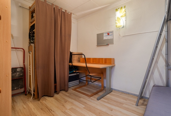 Rynek wtórny - Szeregowiec - Torrevieja - La Siesta - El Salado -  Torreta