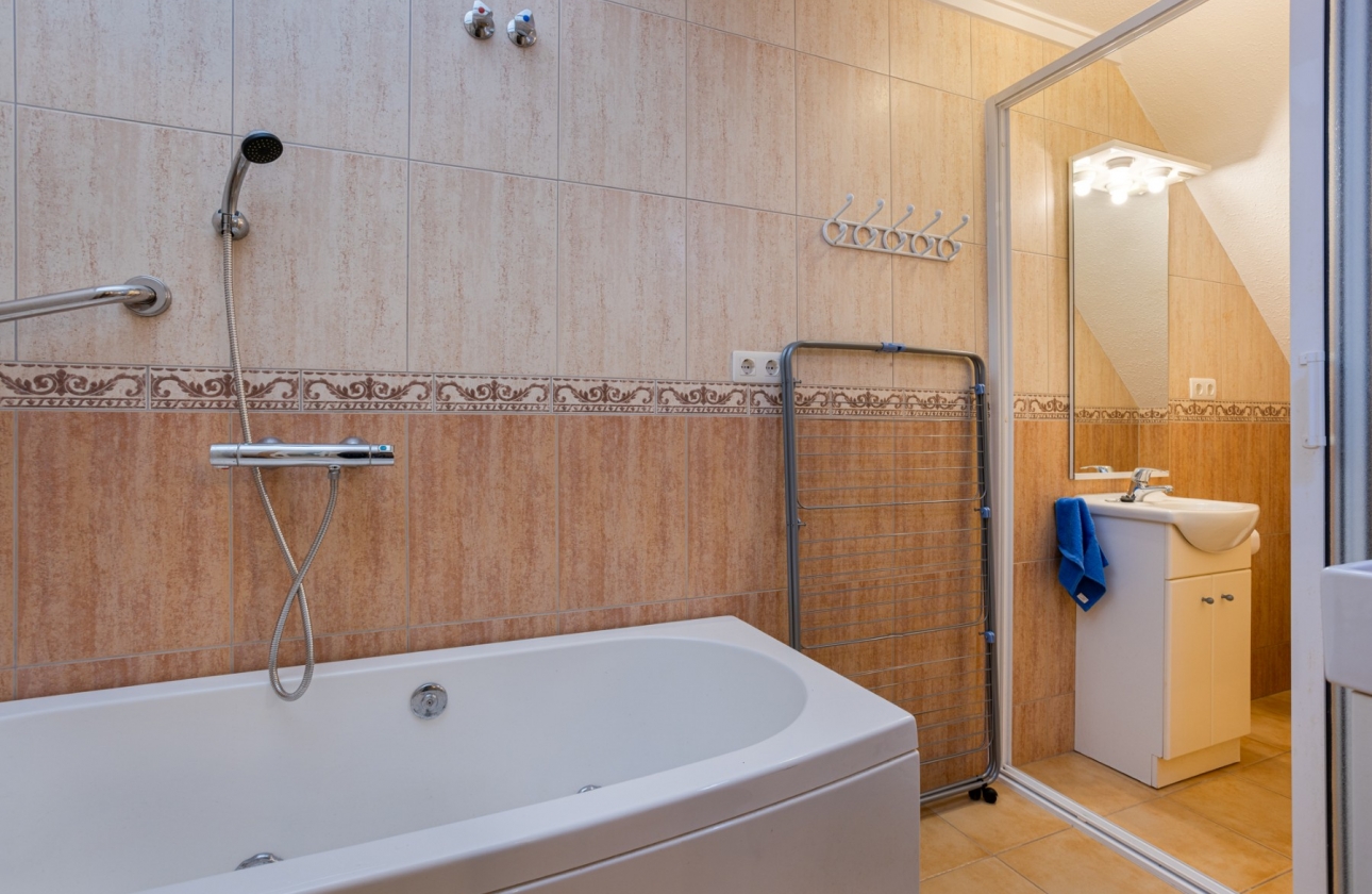 Rynek wtórny - Szeregowiec - Torrevieja - La Siesta - El Salado -  Torreta