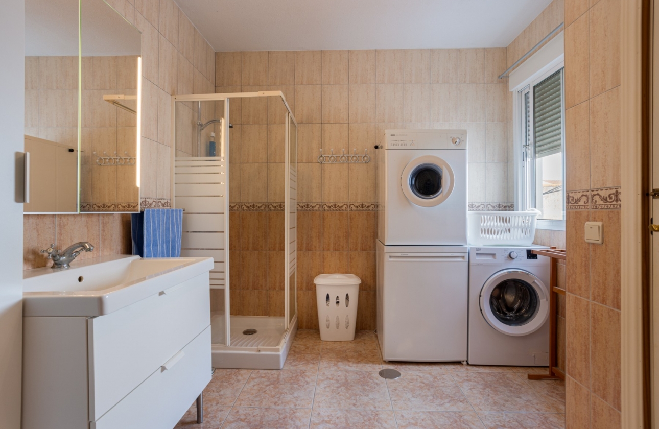 Rynek wtórny - Szeregowiec - Torrevieja - La Siesta - El Salado -  Torreta