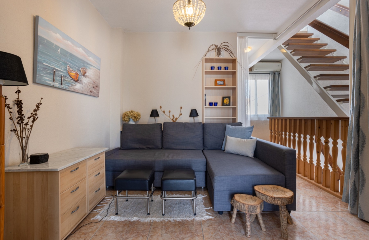 Rynek wtórny - Szeregowiec - Torrevieja - La Siesta - El Salado -  Torreta