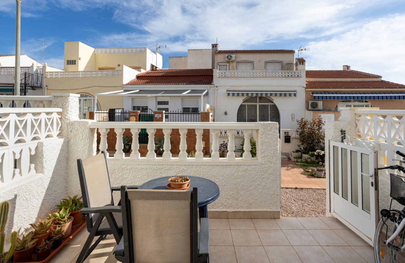 Rynek wtórny - Szeregowiec - Torrevieja - La Siesta - El Salado -  Torreta