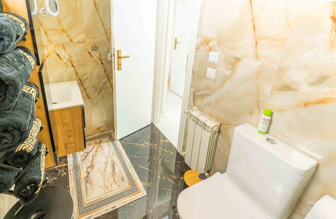 Rynek wtórny - Villa - Orihuela Costa - Punta Prima