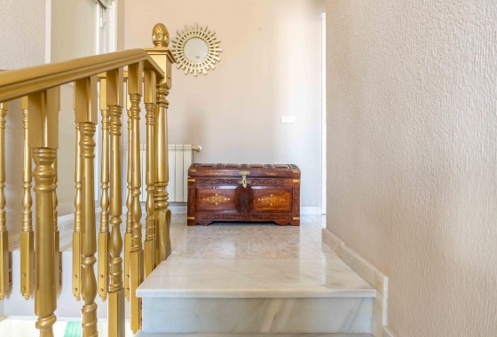 Rynek wtórny - Villa - Orihuela Costa - Punta Prima