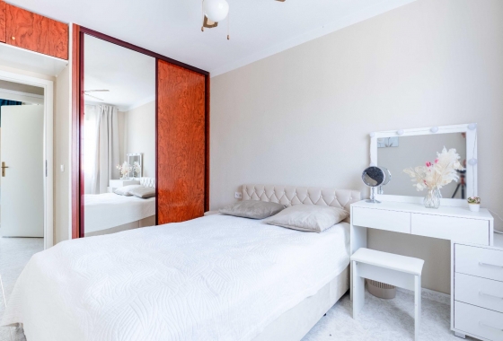 Rynek wtórny - Villa - Orihuela Costa - Punta Prima