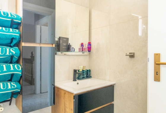 Rynek wtórny - Villa - Orihuela Costa - Punta Prima