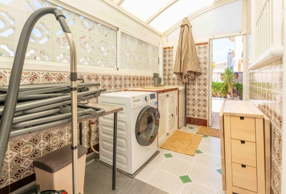 Rynek wtórny - Villa - Orihuela Costa - Punta Prima