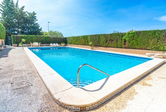 Rynek wtórny - Villa - Orihuela Costa - Punta Prima