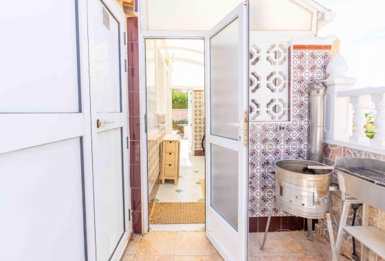 Rynek wtórny - Villa - Orihuela Costa - Punta Prima