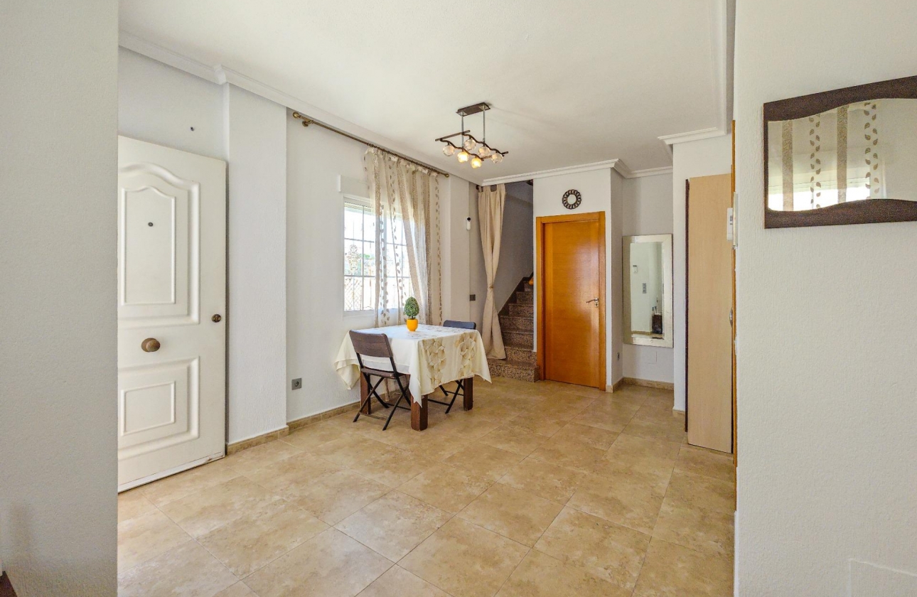 Rynek wtórny - Villa - Torrevieja - La Mata