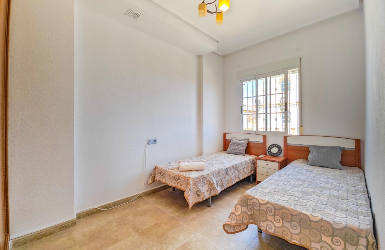 Rynek wtórny - Villa - Torrevieja - La Mata