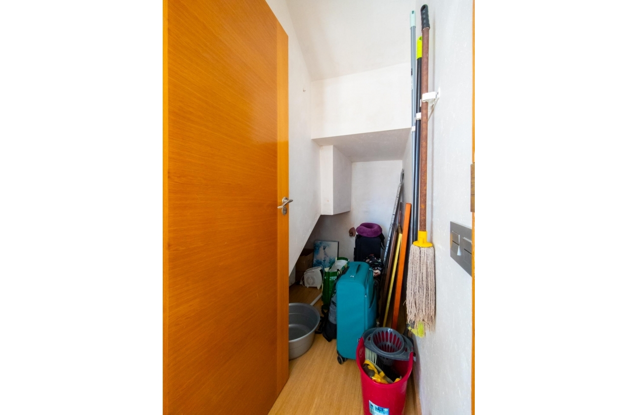 Rynek wtórny - Villa - Torrevieja - La Mata