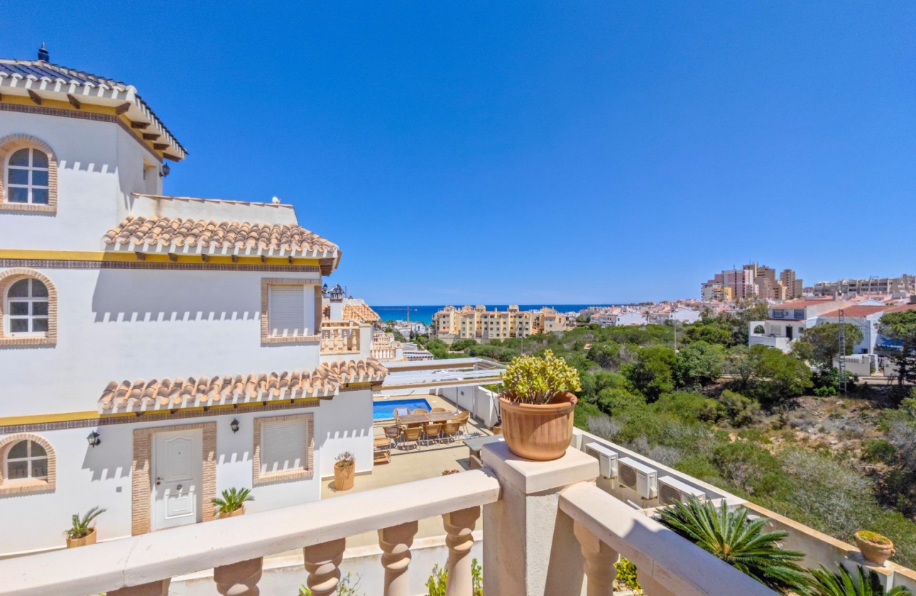 Rynek wtórny - Villa - Torrevieja - La Mata