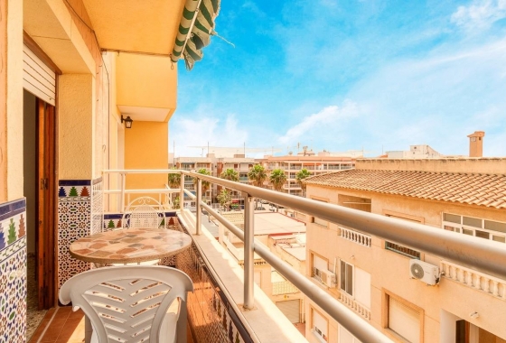 Rynek wtórny - Apartament - Torrevieja - Playa De Los Naufragos
