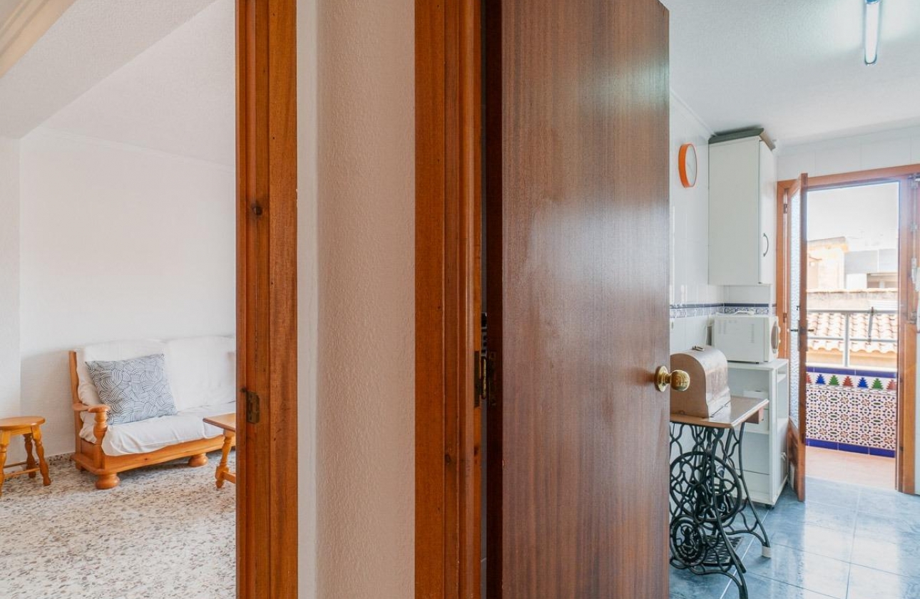 Rynek wtórny - Apartament - Torrevieja - Playa De Los Naufragos