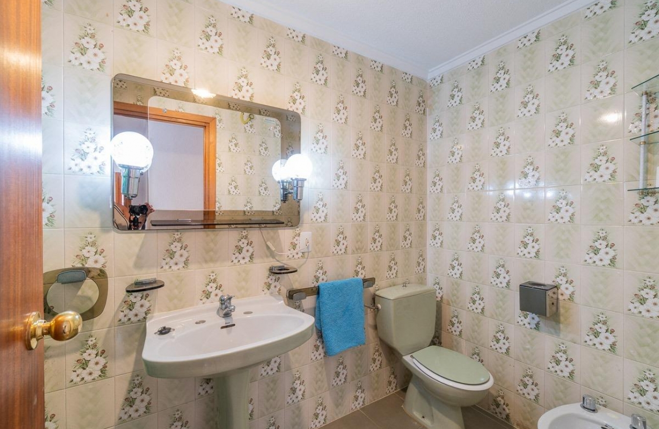 Rynek wtórny - Apartament - Torrevieja - Playa De Los Naufragos