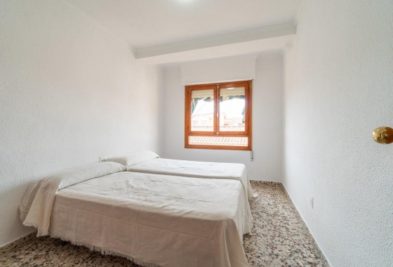 Rynek wtórny - Apartament - Torrevieja - Playa De Los Naufragos