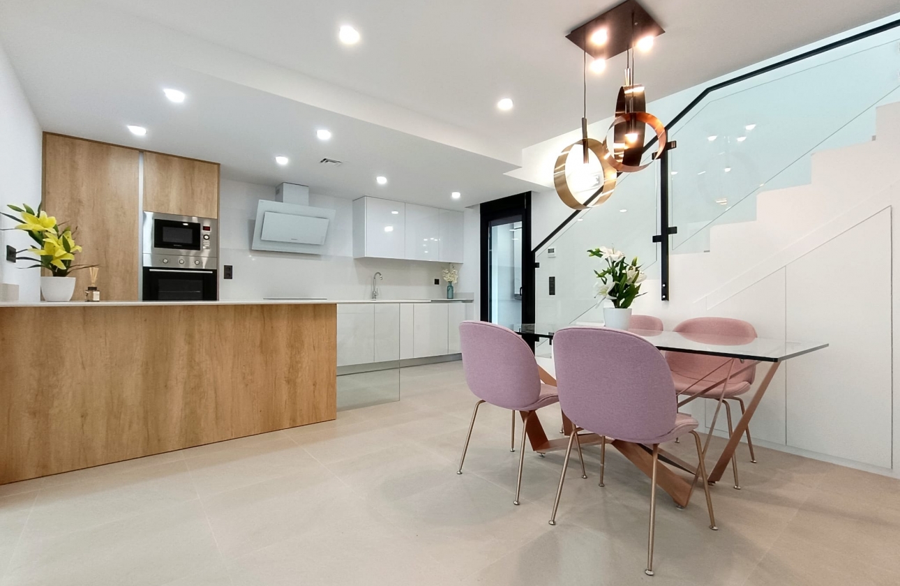 Rynek pierwotny - Szeregowiec - Benijofar