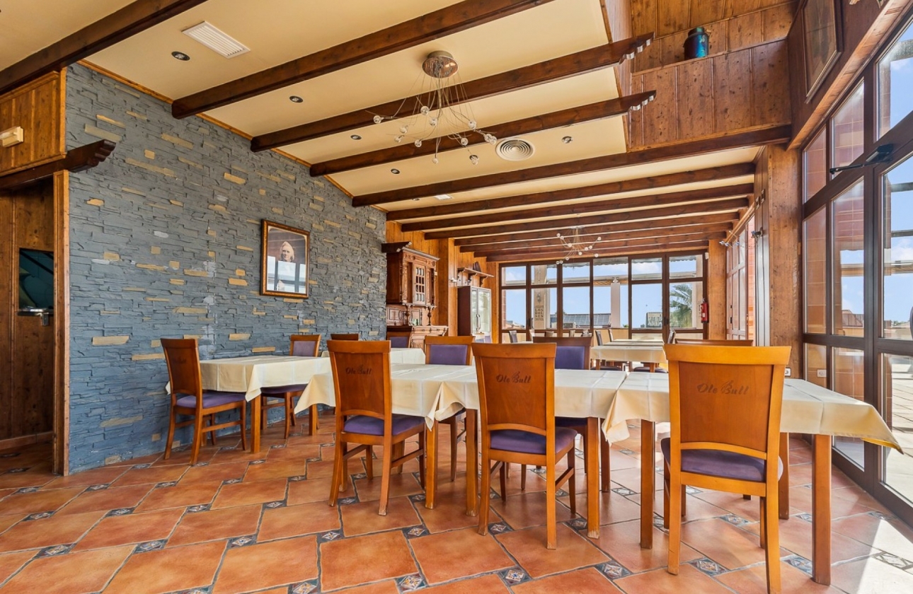 Rynek wtórny - Nieruchomość komercyjna - Orihuela Costa - Los Dolses