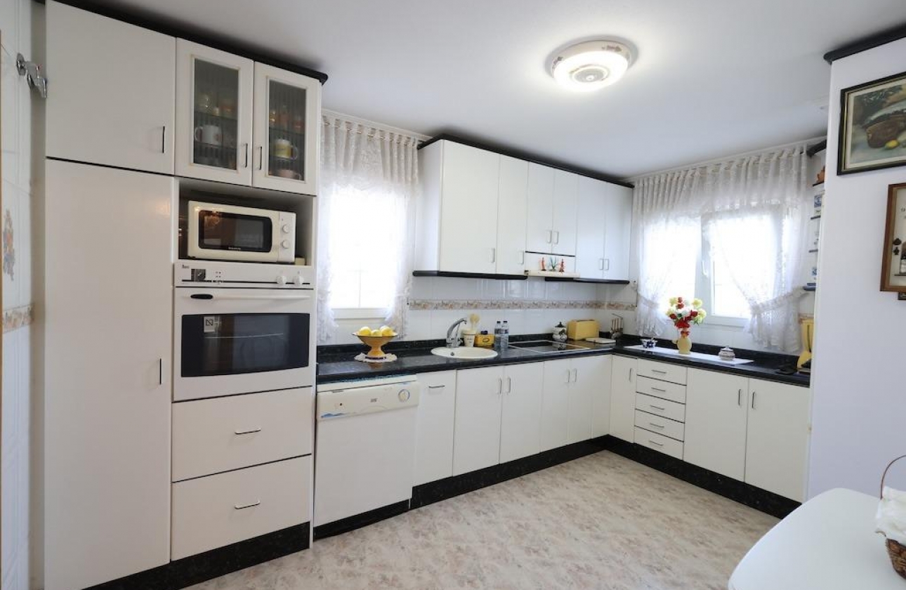 Rynek wtórny - Villa - Orihuela Costa - Villamartín