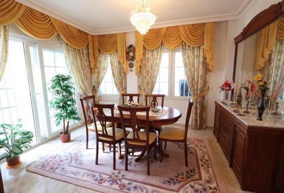 Rynek wtórny - Villa - Orihuela Costa - Villamartín