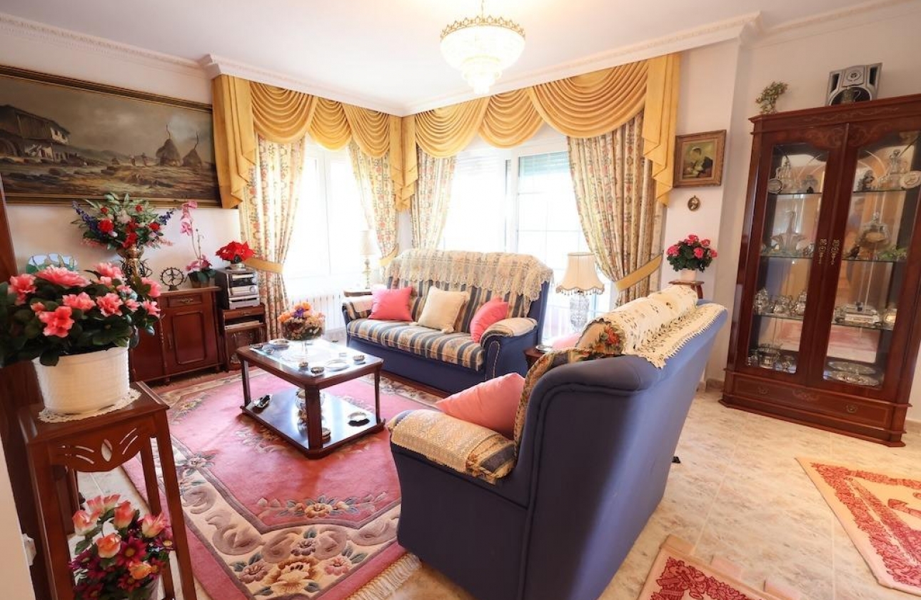 Rynek wtórny - Villa - Orihuela Costa - Villamartín