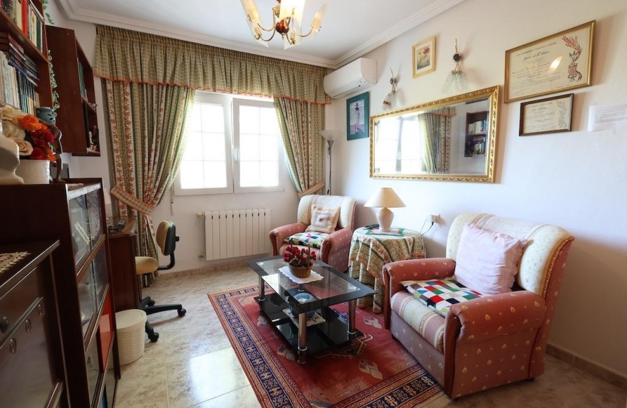 Rynek wtórny - Villa - Orihuela Costa - Villamartín