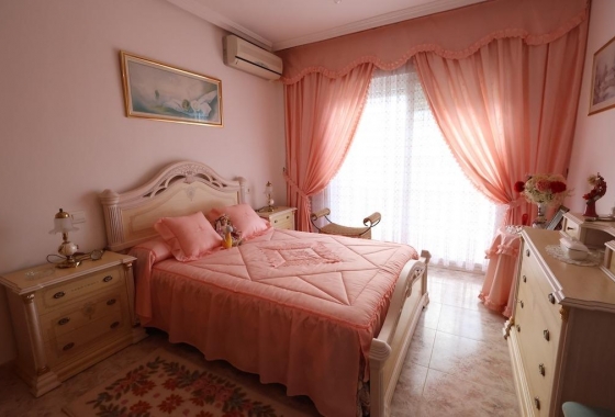 Rynek wtórny - Villa - Orihuela Costa - Villamartín