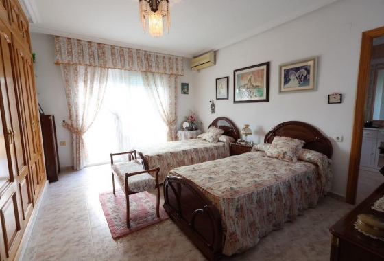 Rynek wtórny - Villa - Orihuela Costa - Villamartín