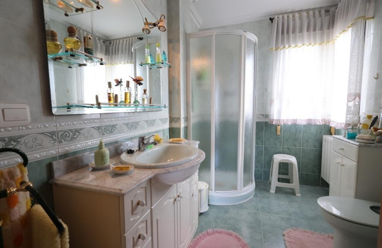 Rynek wtórny - Villa - Orihuela Costa - Villamartín