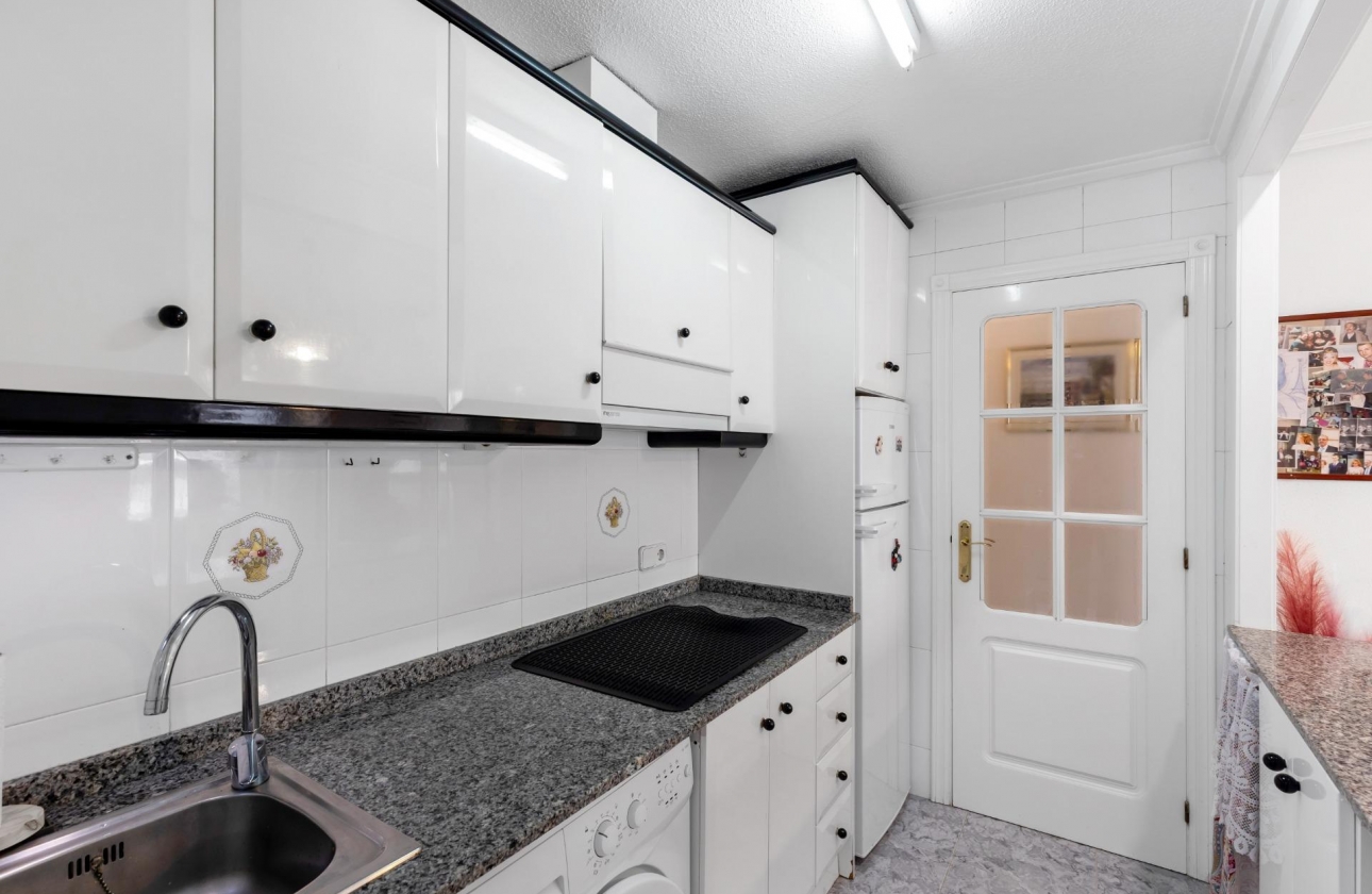 Rynek wtórny - Apartament - Torrevieja - Centro - Muelle Pesquero