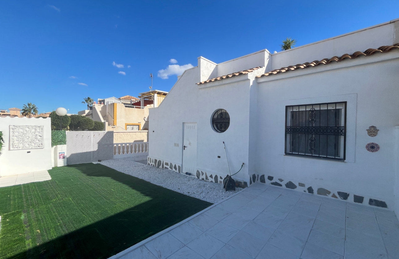 Rynek wtórny - Bungalow - Punta Prima - Serena