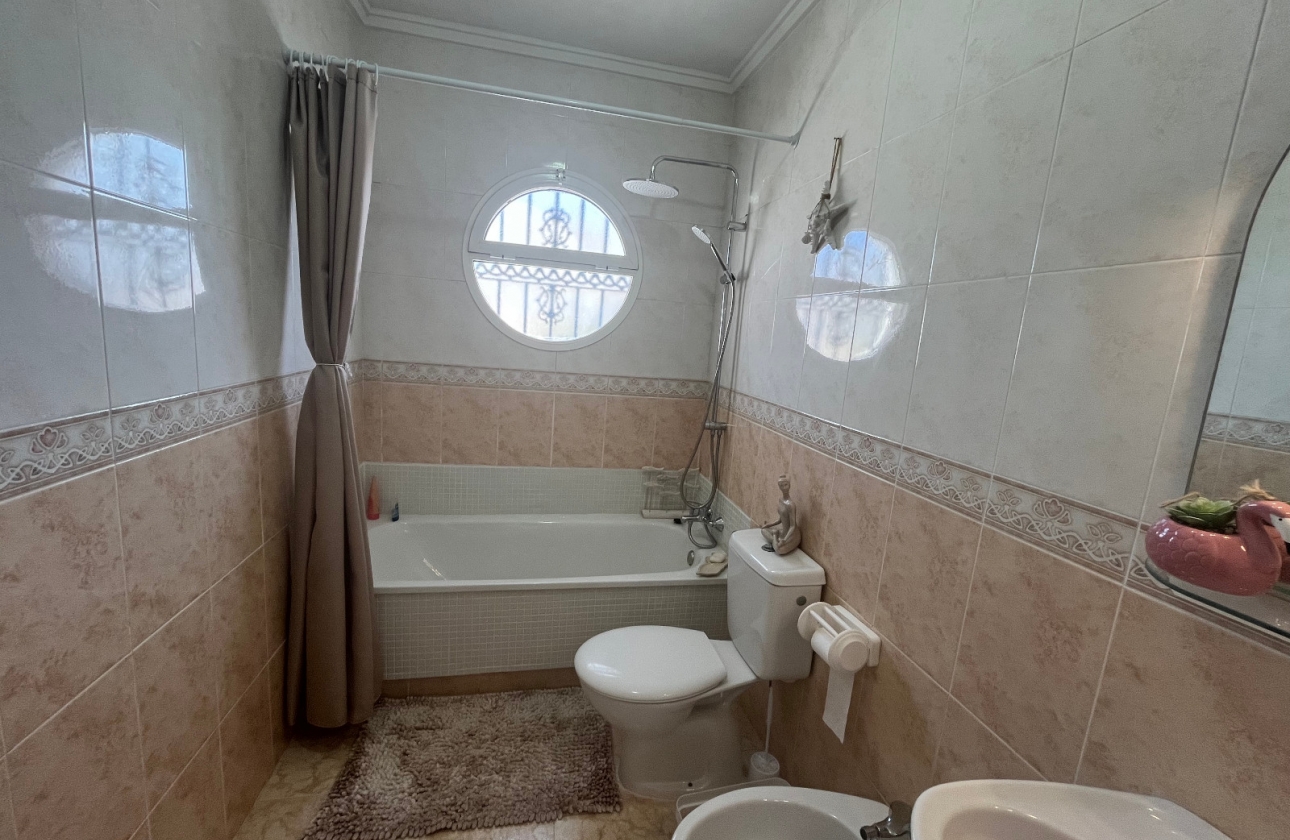 Rynek wtórny - Quad - Punta Prima - Serena