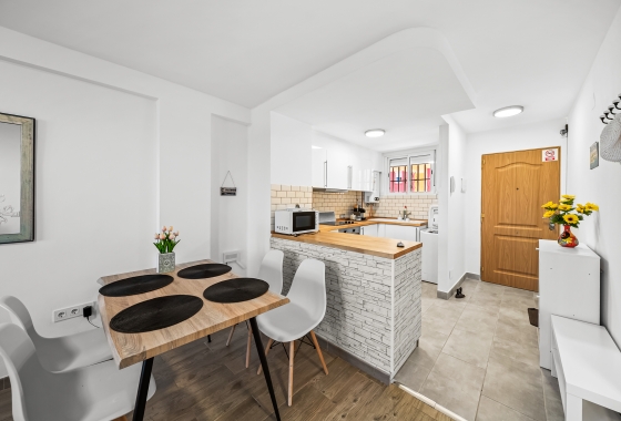 Resale - Apartment - Torrevieja - Cabo cervera