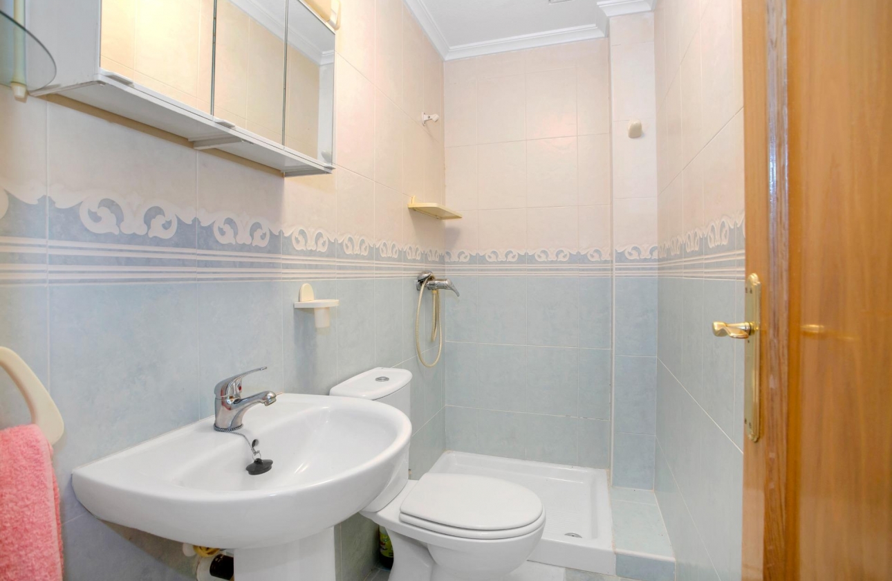 Rynek wtórny - Apartament - Torrevieja - Playa de los Locos