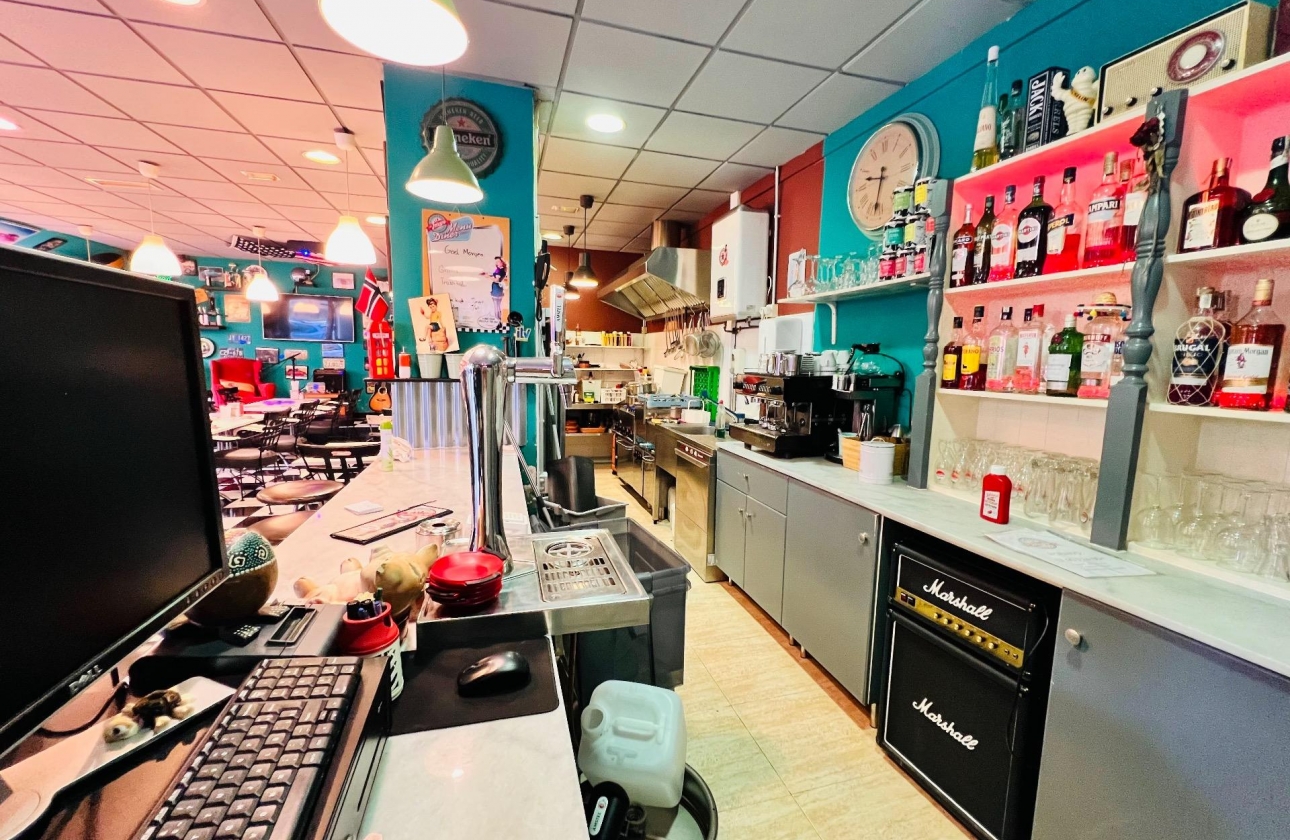 Reventa - Commercial Unit - Torrevieja