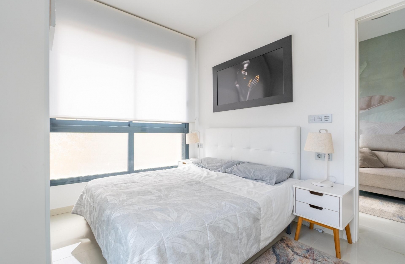 Resale - Apartment - Torrevieja - Estacion de autobuses