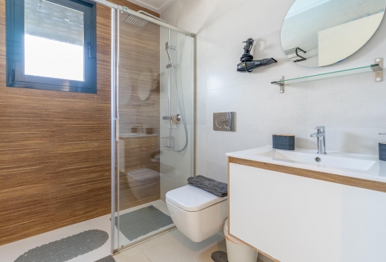 Resale - Apartment - Torrevieja - Estacion de autobuses