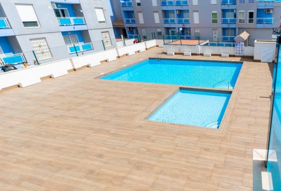 Resale - Apartment - Torrevieja - Estacion de autobuses