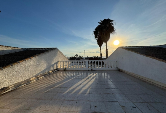 Resale - Villa - Torrevieja - San Luis