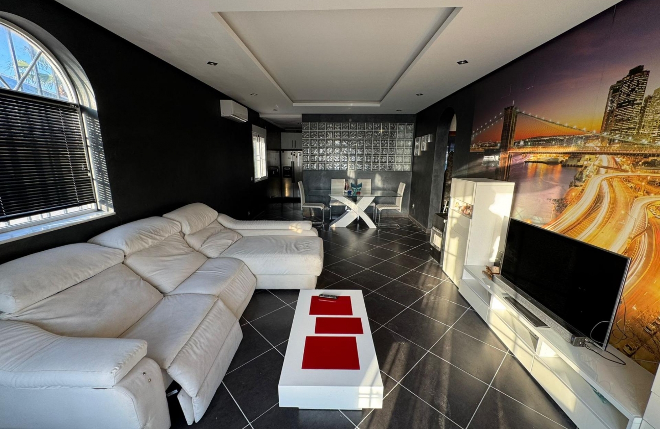 Resale - Villa - Torrevieja - San Luis