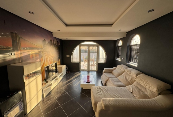 Resale - Villa - Torrevieja - San Luis