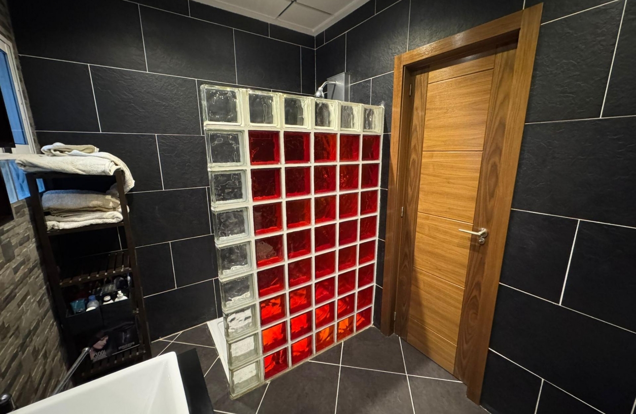 Resale - Villa - Torrevieja - San Luis