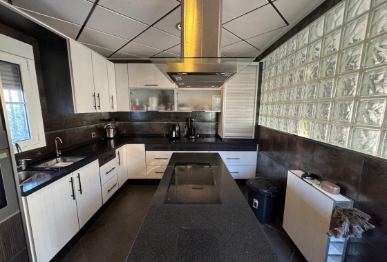 Resale - Villa - Torrevieja - San Luis