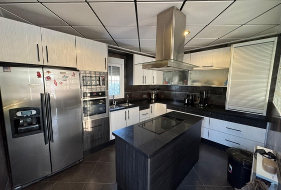 Resale - Villa - Torrevieja - San Luis