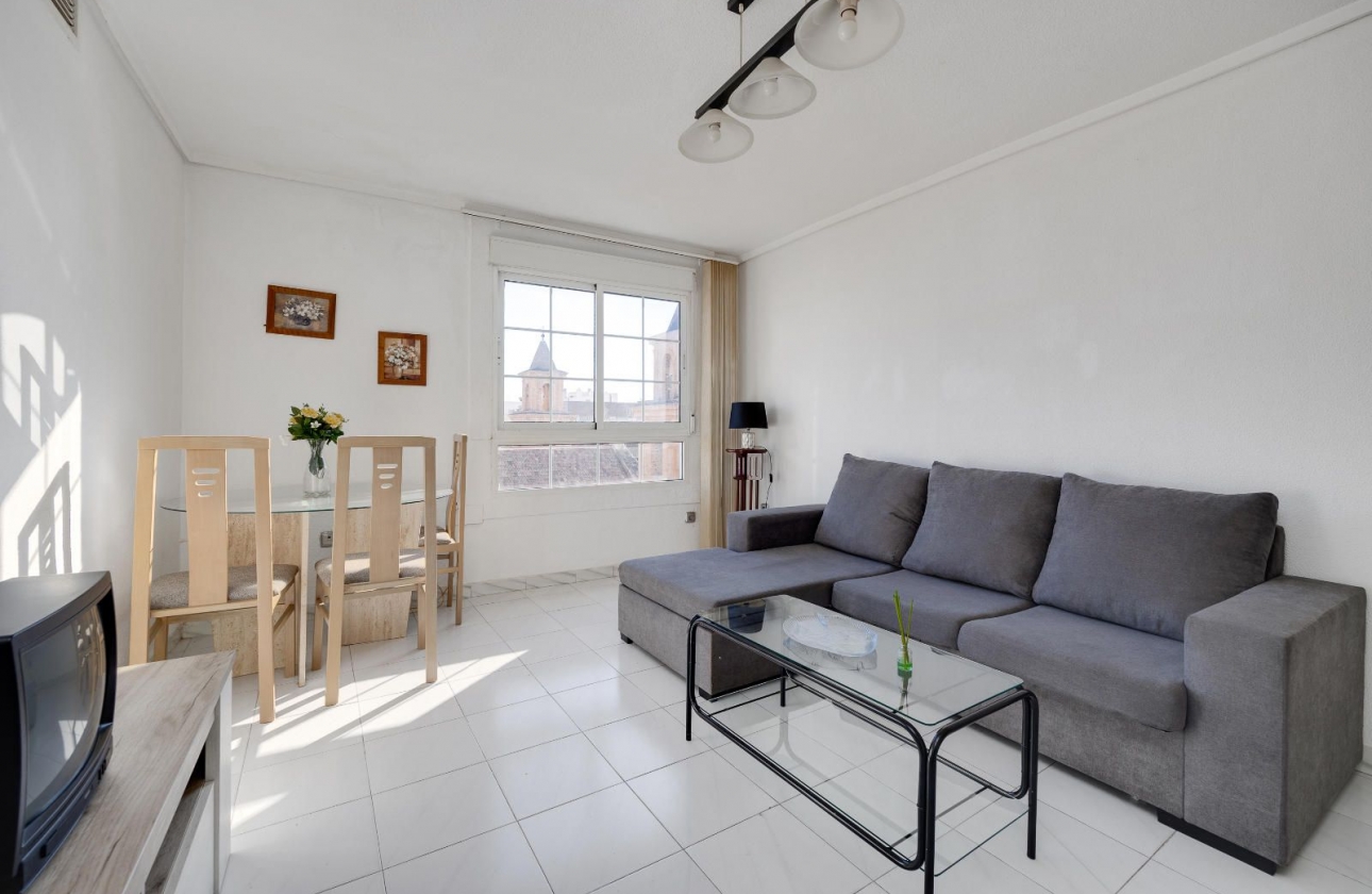 Resale - Apartment - Torrevieja - Centro
