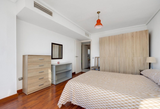 Resale - Apartment - Torrevieja - Centro