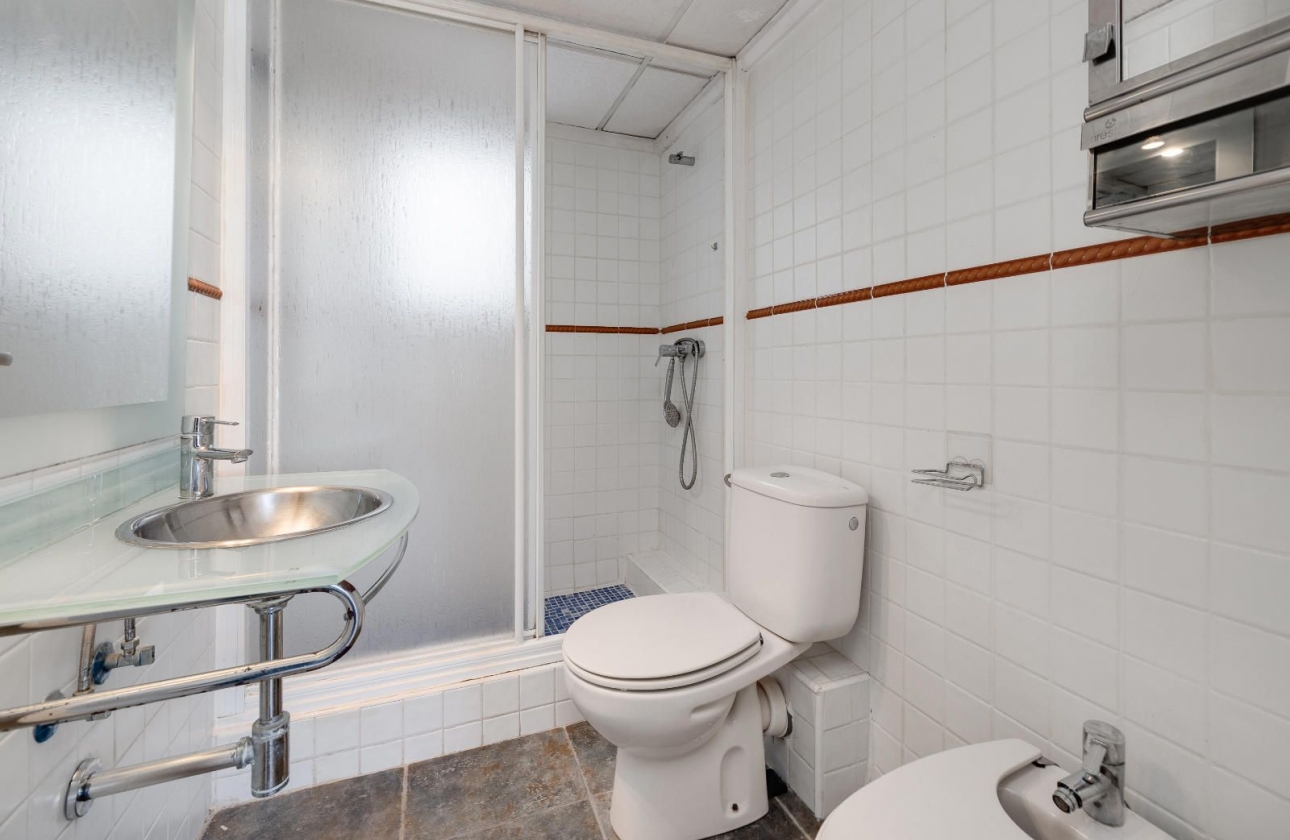 Resale - Apartment - Torrevieja - Centro