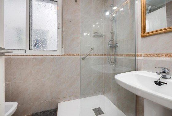 Resale - Apartment - Torrevieja - Centro